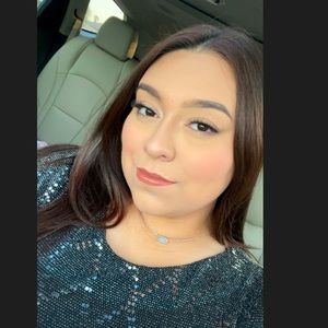 Meet your Posher, Arlette